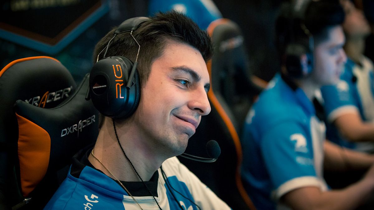 Shroud a joué pour l'équipe CSGO de Cloud9 pendant quatre ans avant de la quitter fin 2017.