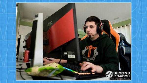 acier pour quitter CS: GO pour poursuivre VALORANT