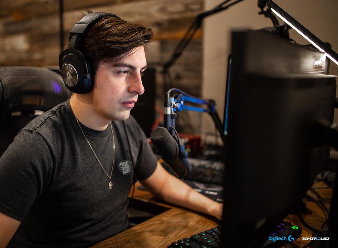Shroud explique pourquoi Valorant Goal est "inconfortable" par rapport à CSGO - 30 Shoud Twitch Stream Logitech
