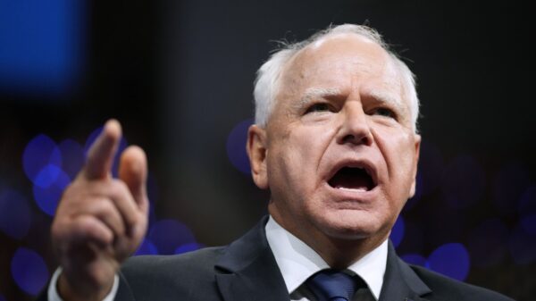 Le candidat à la vice-présidence Tim Walz a déjà soutenu une équipe Valorant de lycée